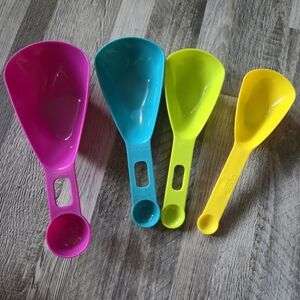Core Kitchen 4 Piece Nesting Measuring Scoops Spoons Set Multi-Color 2-in-1